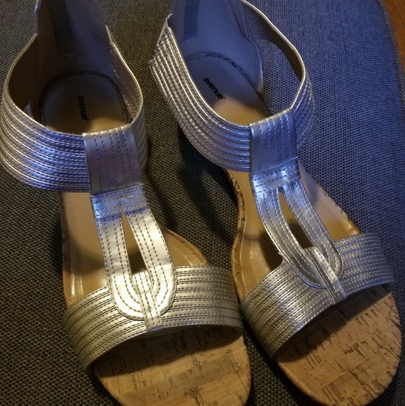 13 w womens shoes